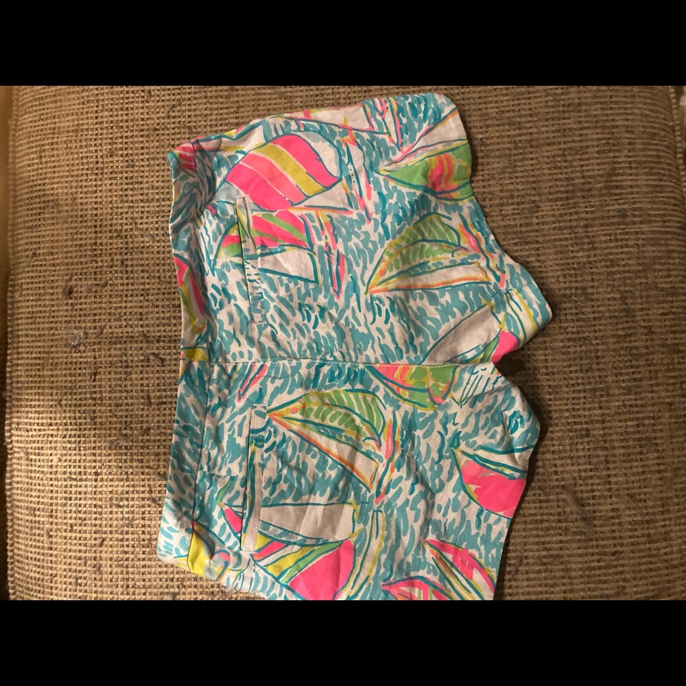 Lilly Pulitzer Adie shorts your gotta regatta 0